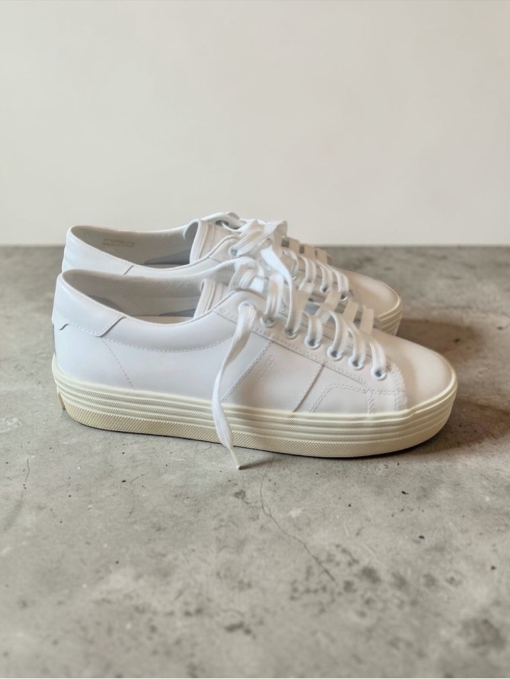 Saint Laurent Court Classic SL/06 Sneakers w COA